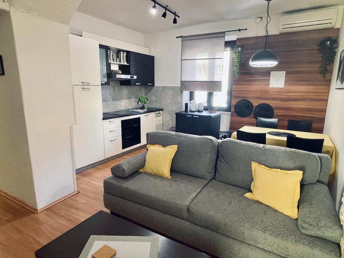 Apartman Three Queens Rijeka Exteriér fotografie